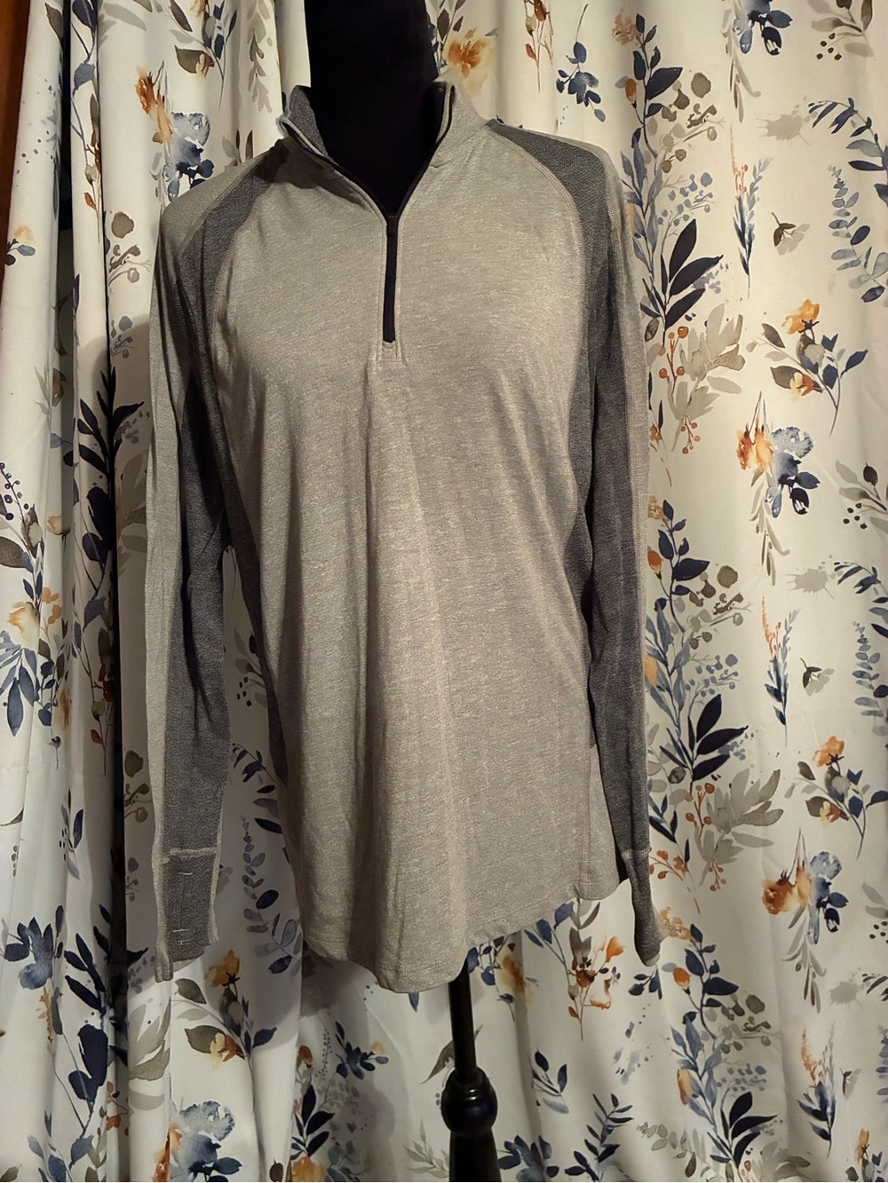 Men's Long-Sleeve Quarter-Zip Performance Shirt - Light Gray Heat Gear B18